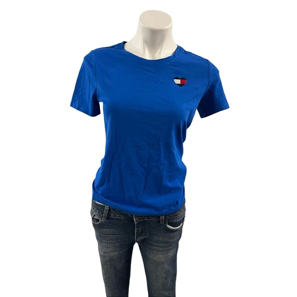 Tommy Hilfiger tshirt size xs